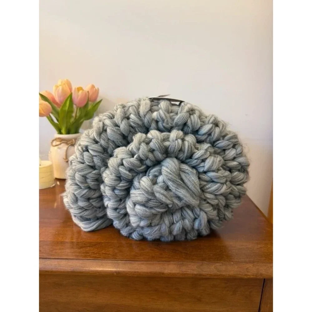 Gray Chunky Throw Blanket